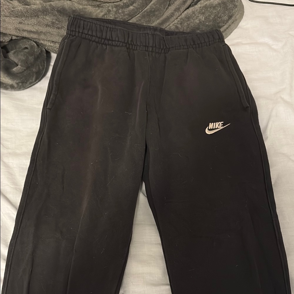 Nike Black Sweatpants Relaxed Fit Joggers